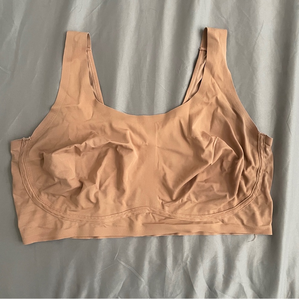 True and Co seamless bra